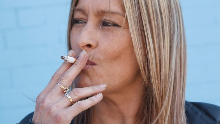Ste si zadali novoletno zaobljubo, da boste prenehali kaditi? Poglejte, kaj se bo zgodilo v vašem telesu (foto: profimedia)