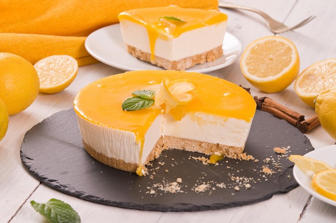 Recept za enostavno sladico brez peke: Cheesecake z limono