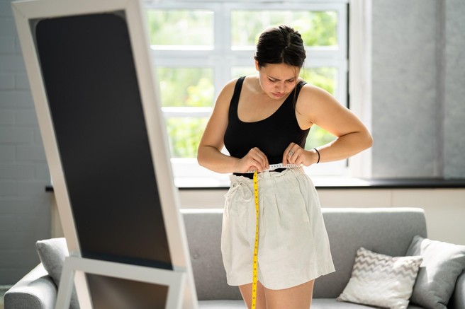 Želite (končno) izgubiti odvečne kilograme? Potem nehajte početi naslednje stvari