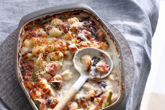 Kaj bo za kosilo? Imamo recept za slastne pečene njoke s priokusom Mediterana! (hoteli jih boste jesti vsak dan)