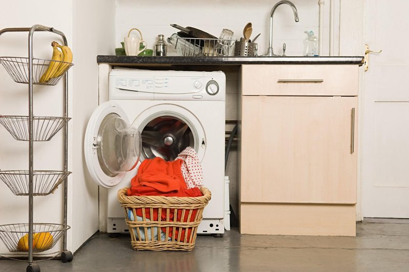 Veste, zakaj bi v pralni stroj morali dati vlažilne robčke? (foto: Profimedia)