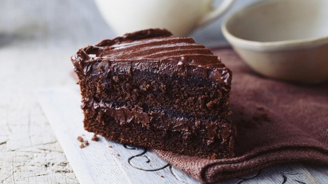 Danes si privoščite kos torte: recept za preprosto čokoladno torto