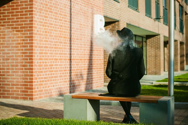 Strokovnjaki so potrdili: vejpanje uničuje vašo kožo