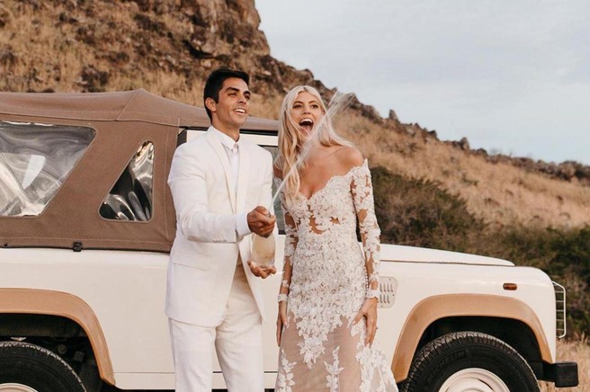 Če si želita, da bi vama uspelo, bi se morala poročiti pri TEJ starosti