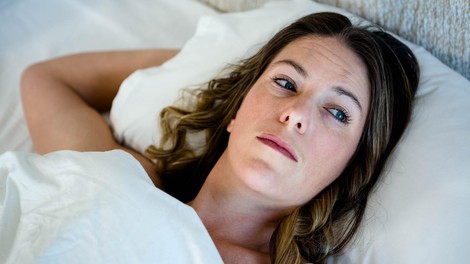 Kaj lahko naredite, če ne morete zaspati zaradi anksioznosti?