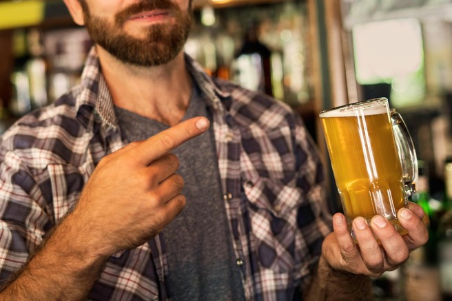 TE skupine ljudi ne bi smele piti piva!