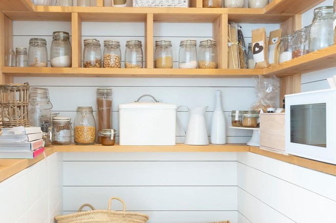 Teh živil nikoli ne bi smeli imeti v shrambi