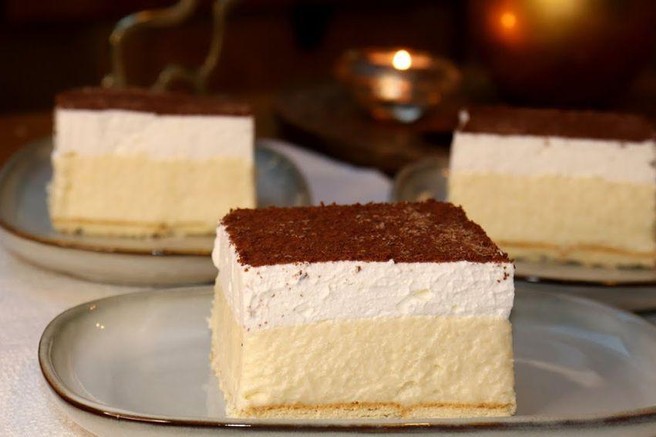 "Gresove" kocke: brez peke do kremastega peciva, ki se mu ne boste mogli upreti (RECEPT)