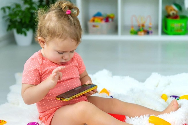 Takšna pravila za otroke glede uporabe elektronskih naprav imajo strokovnjaki, ki so jih ustvarili