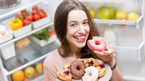 Nutricionisti razkrivajo ključne napake prehranjevanja: Zaradi teh 9 napačnih odločitev se redite in upočasnjujete metabolizem