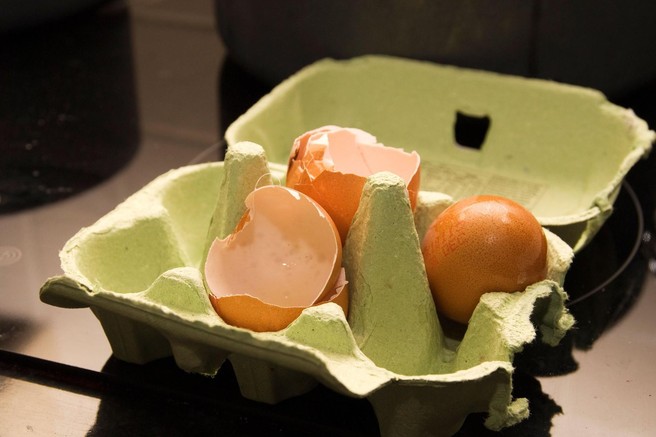 Zato jajčne lupine ne bi smeli nikoli (ampak res NIKOLI) postaviti nazaj v škatlo!