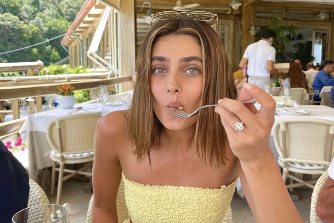 Če si želite bolje poskrbeti za svoje zdravje, iz svoje prehrane izključite ta priljubljena (a zelo nevarna) živila