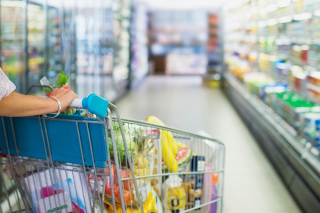 Nikar jih ne uživajte: iz slovenskih trgovin odpoklicana številna priljubljena živila