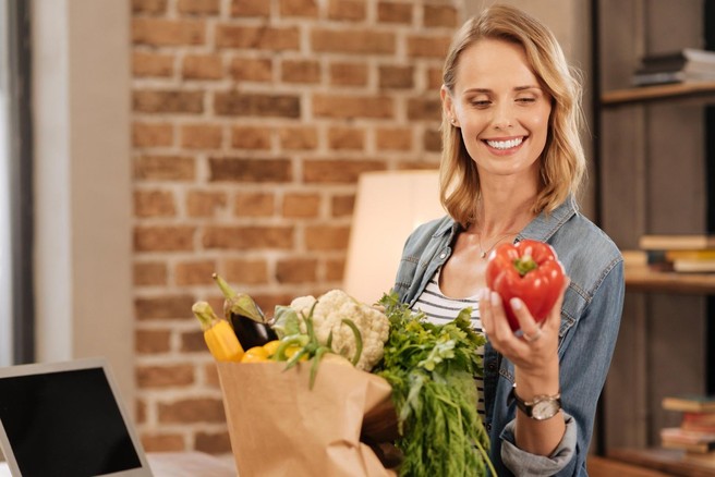 Najenostavnejši način izgube teže: Koliko kilogramov lahko resnično izgubite v enem mesecu, če uporabite metodo uravnoteženja prehrane?