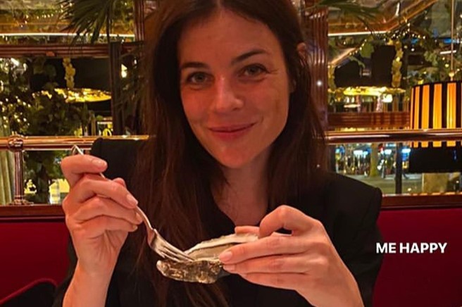 Ta priljubljena specialiteta vas lahko stane življenja: kar tretjina ljudi po okužbi ne preživi