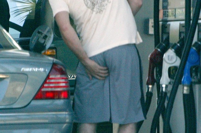 Če imate neprestano težave s srbečim zadnjikom (anusom), tega nikar ne ignorirajte – to je manj znan simptom te resne bolezni