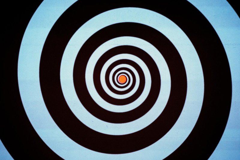 Kako se hipnotizirati v 10 minutah (da se boste približali svojim ciljem in sanjam) (foto: Profimedia)