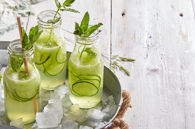 Voda z dodatkom kumar.