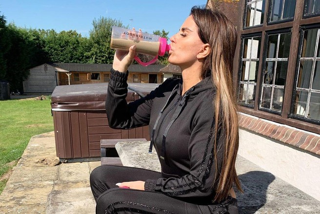 Kaj se zgodi, če pojeste preveč proteinskega praška?