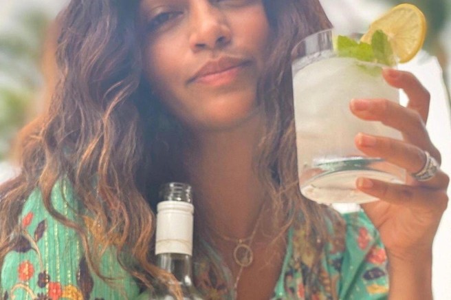 Bi se čez poletje morali odpovedati pivu in koktajlom, če telovadite?