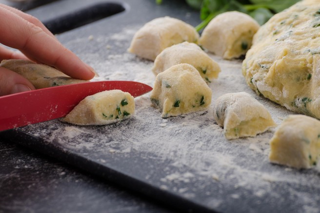 RECEPT: Bučkini njoki s skuto