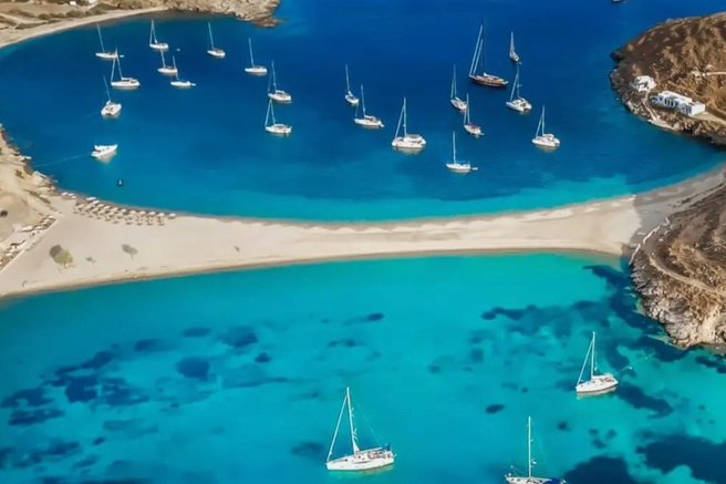 Odkrili smo sanjsko plažo, ki jo iz obeh strani obdaja turkizno morje