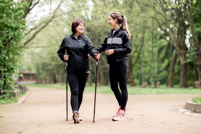 Pet do osem kilogramov lažji: Preprost načrt hoje za izgubo celotne konfekcijske številke