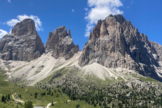 Sellaronda v Dolomitih - sanje vsakega kolesarja: 2000 višinskih metrov in 60 kilometrov