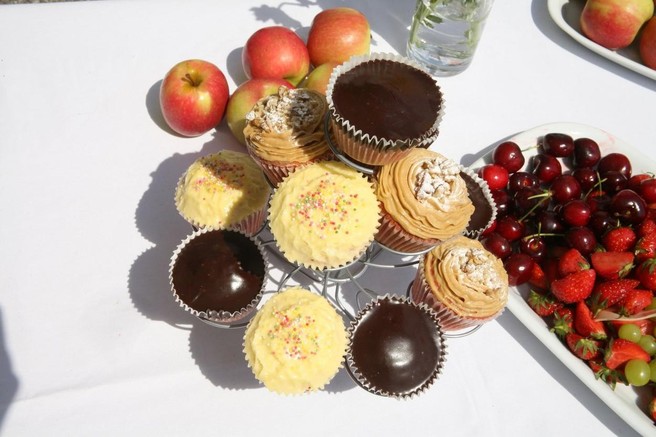 Popolna sladica za vse ljubitelje čokolade: Mini fit tortice brez peke