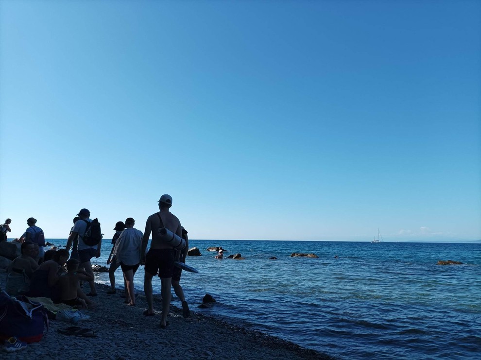 Skriti biser Slovenije navdušuje obiskovalce: "To je najlepša slovenska plaža!"