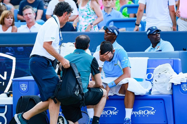 "Novaka zadel vročinski udar." Razkrili, zakaj se je Đoković tresel v finalu Cincinnatija