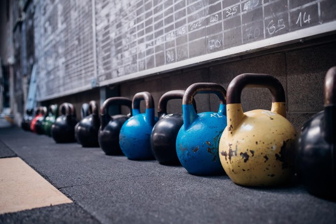 Če zahajate v fitnes, nikar ne počnite tega! (te navade so zares neprimerne)