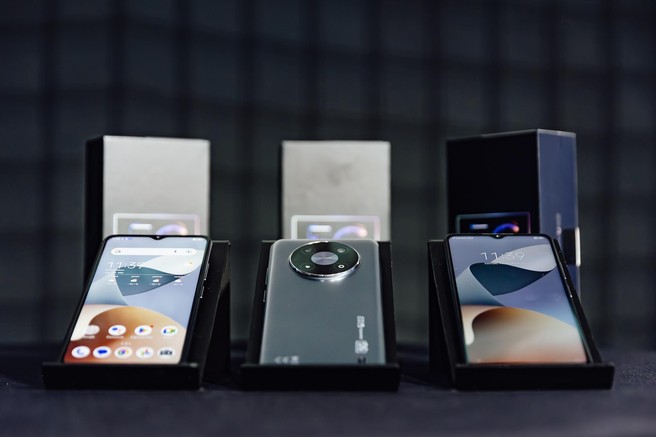 Telemach Slovenija predstavlja svojo znamko mobilnega 5G telefona