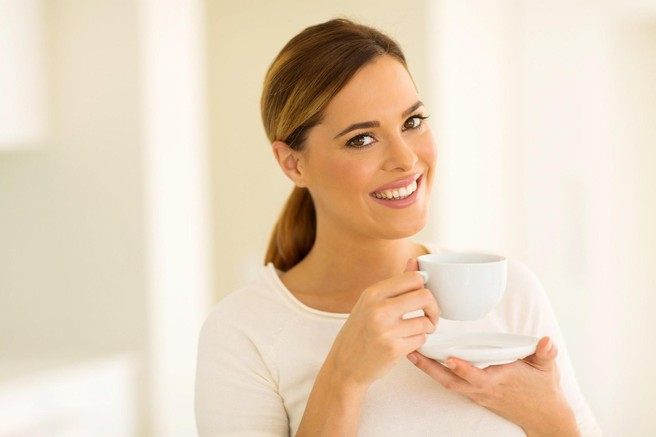 Uravnava sladkorno bolezen, spodbuja zdravje jeter, zmanjšuje vnetja in je odličen za hujšanje: Zdaj je pravi čas za pripravo čaja iz te močne rastline