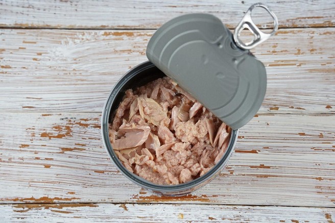 Imate radi tuno? Po tej oznaki na pločevinki boste vedeli, da je bila riba ujeta v radioaktivnih vodah