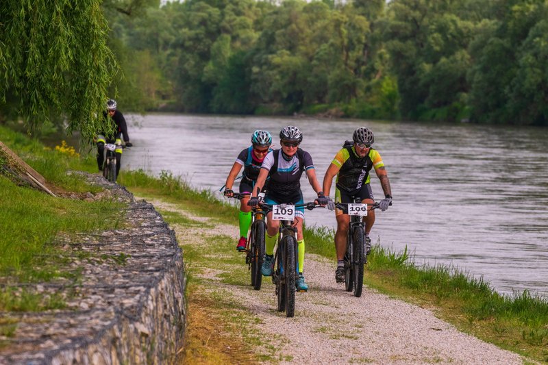 Ideja za jesenski aktivni izlet: kolesarjenje po najbolj zeleni hrvaški destinaciji (z nepozabnimi razgledi) (foto: PROMO)