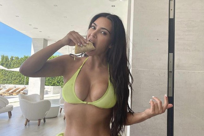 Kim Kardashian v kopalkah jé taco