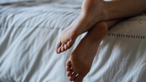 Ste vedeli, da je utrujenost v nogah lahko simtpom resne bolezni?