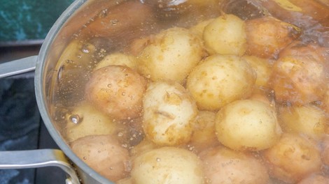 Nepričakovana sestavina, v kateri bi morali kuhati krompir