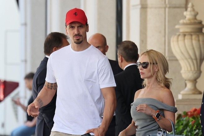 Zlatan Ibrahimović storil izjemo in se v javnosti pokazal s svojo 11 let starejšo partnerico (FOTO)