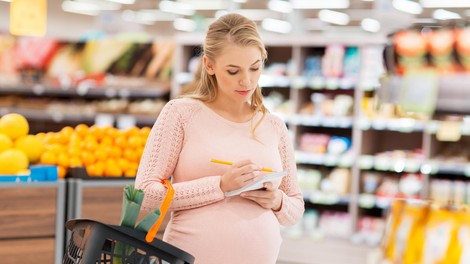 Odpoklic živila: Priljubljena začimba vsebuje pesticid, ki je še posebej nevaren za nosečnice