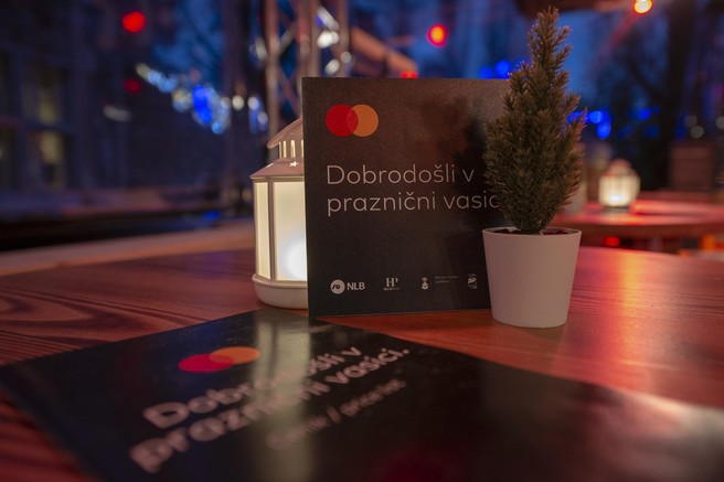 Prepustite se nepozabnemu vzdušju Mastercard praznične vasice