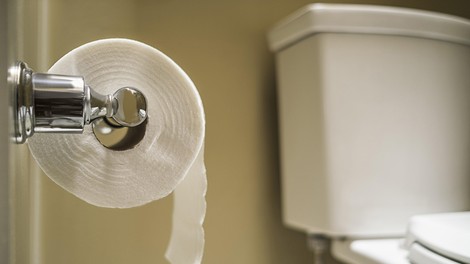 Kako obrnete toaletni papir in kaj to razkriva o vaši osebnosti?