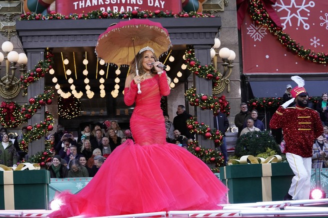 mariah varrey poje božične pesmi v new yorku