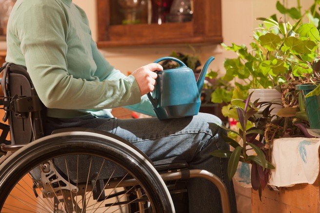 Multipla skleroza: to so simptomi, ki se pojavijo leta pred diagnozo
