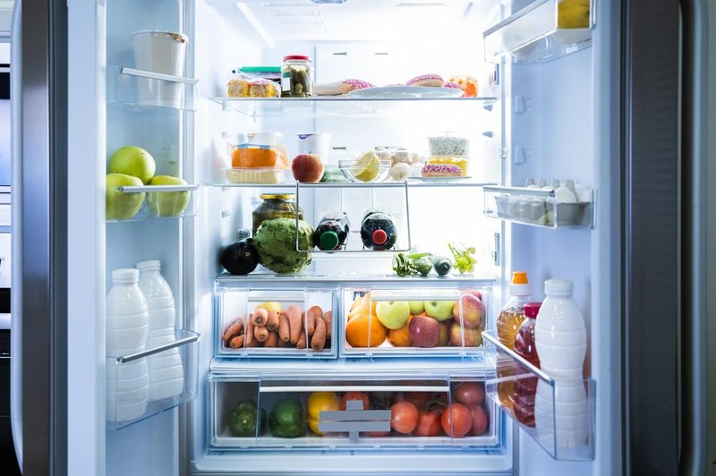 Če se v vašem hladilniku znajde plesen, ukrepajte takoj. (foto: Profimedia)