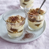 Tiramisu brez jajc, ki vedno uspe: navdušite svoje najdražje s preprostim receptom