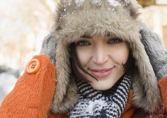 Življenje v najhladnejšem mestu na svetu: zmrznjeni telefoni, preproge na zunanjih površinah in trojna vhodna vrata