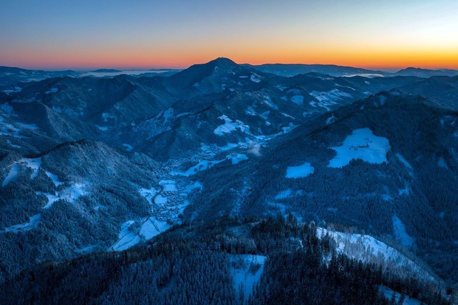 Ideja za aktiven zimski izlet: obiščite to čudovito koroško vasico, ki je pravi raj za vse ljubitelje outdoor aktivnosti