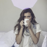 Kdaj v dnevu bi morali popiti zadnjo kavo? Zdravnik razkriva trik za miren spanec